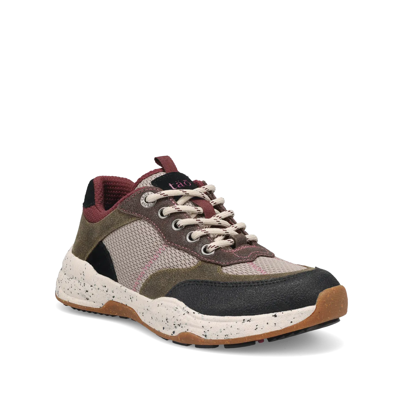 Advance Sneaker