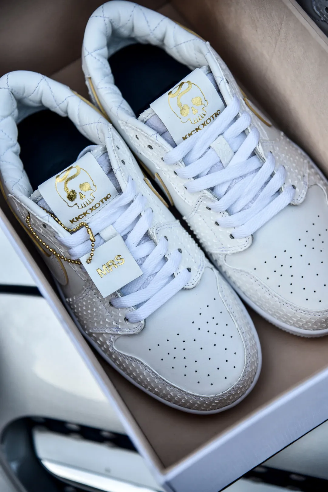 Air Jordan 1 Low "Mr & Mrs" Set