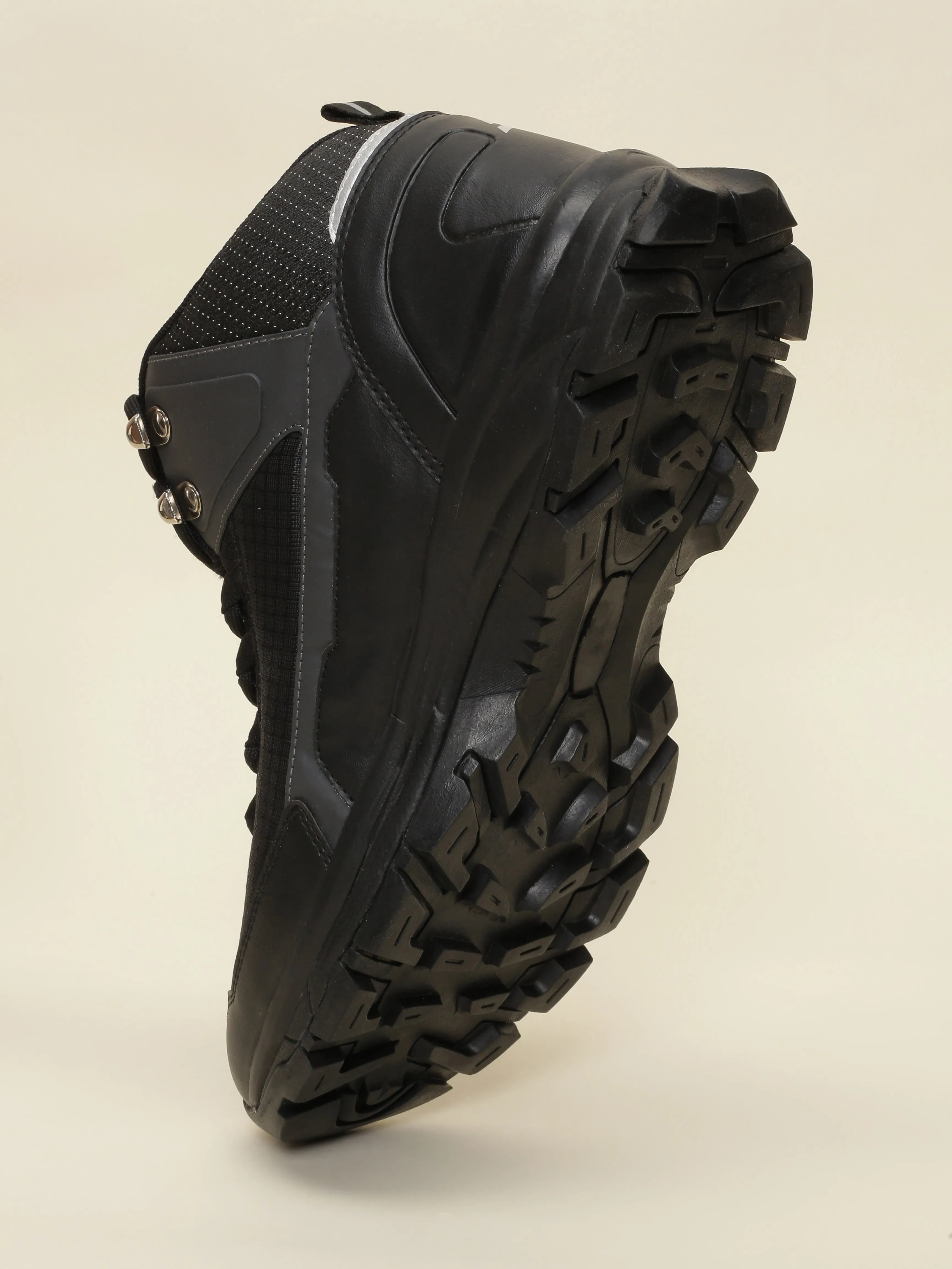 Avant Men's TerraTread Outdoor Shoes - Black