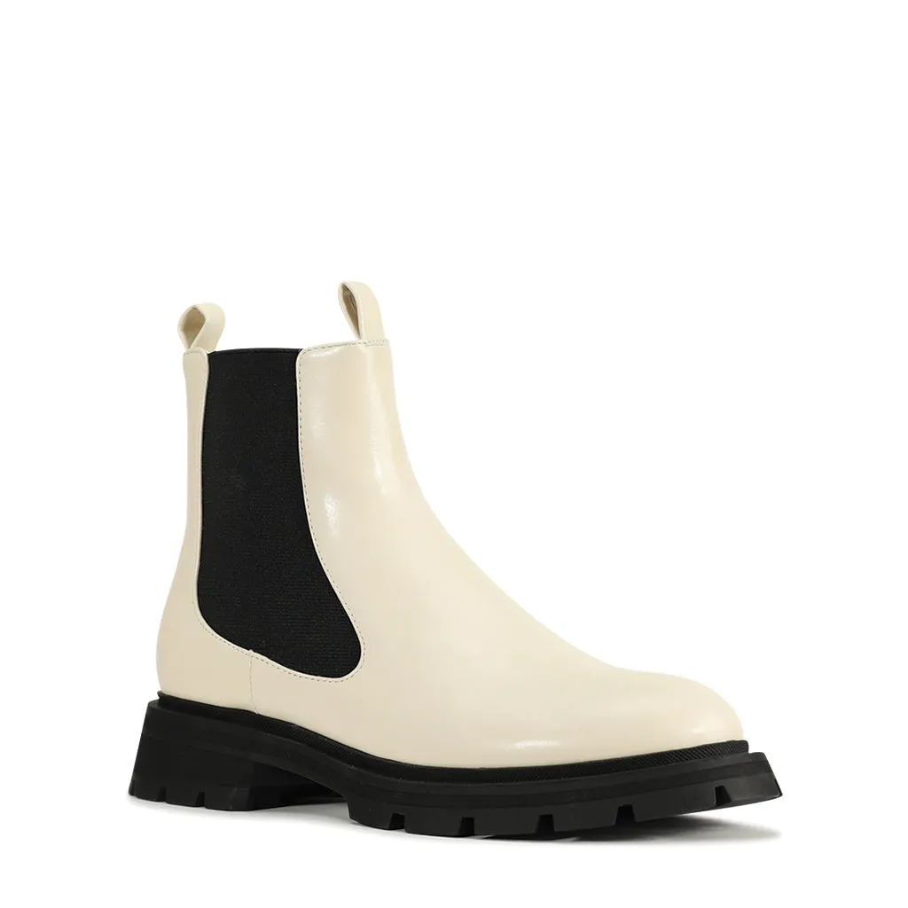 CHEN CHELSEA ANKLE BOOTS