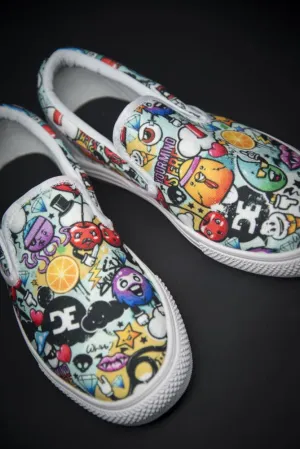 DE Graffiti Print Canvas Ladies Slip On Low-Top