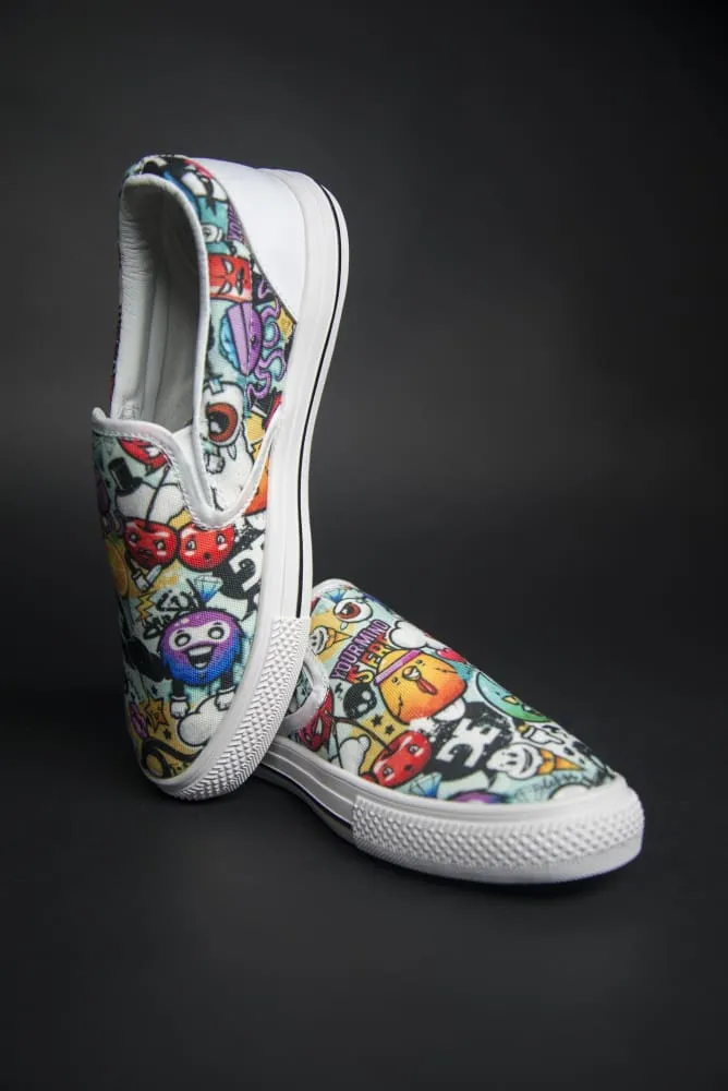 DE Graffiti Print Canvas Ladies Slip On Low-Top