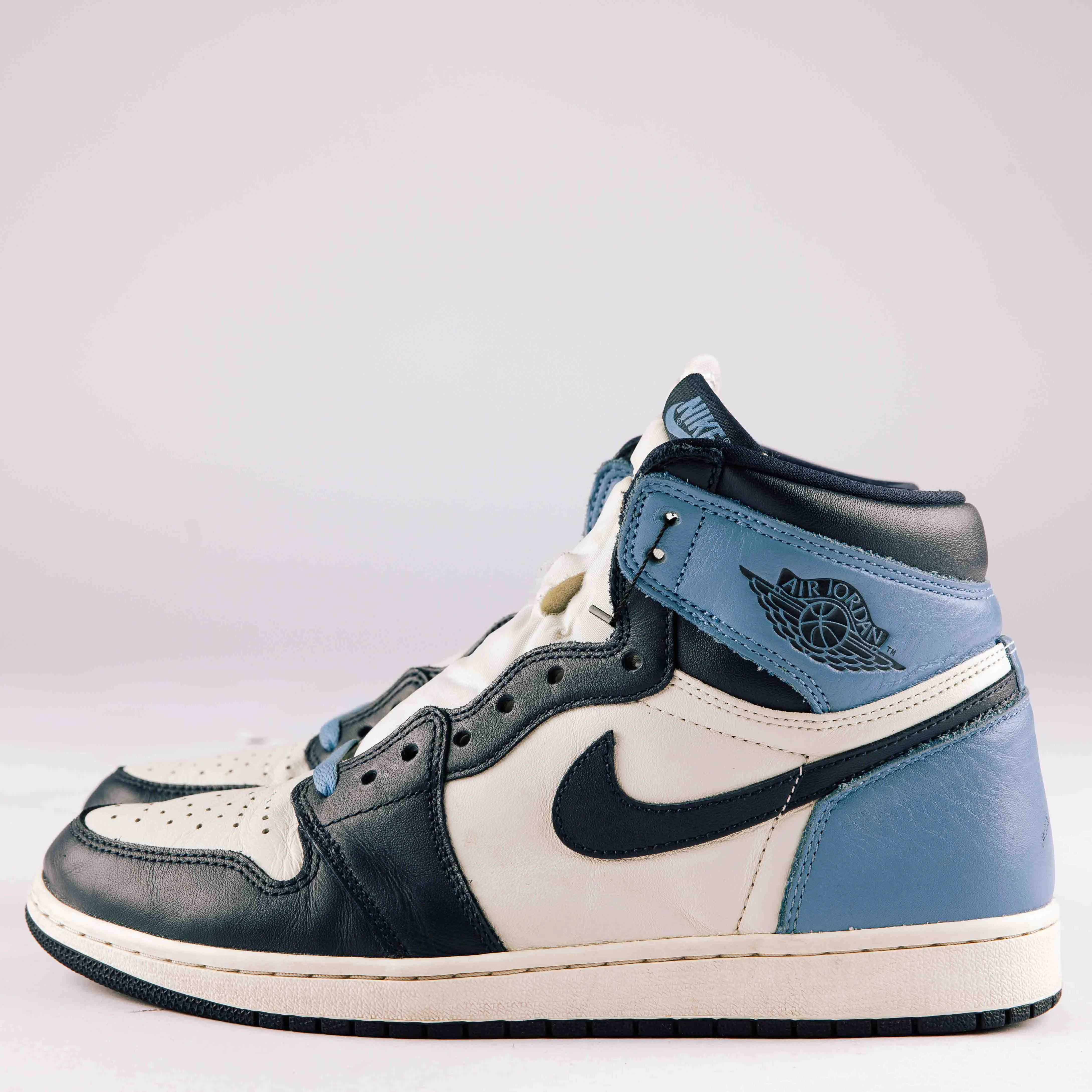 Jordan 1 Retro Obsidian (No Box)  - Used - 2044