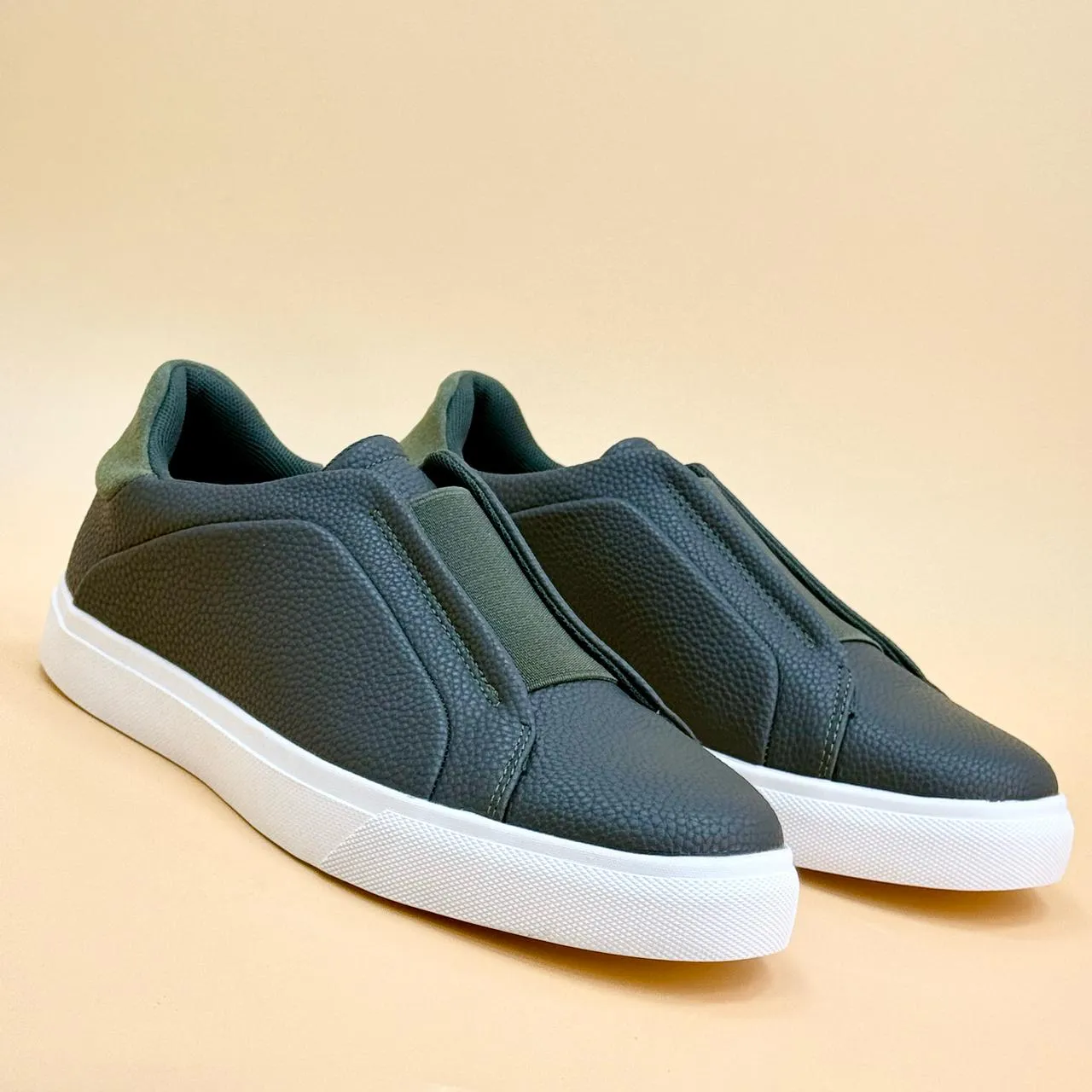 NEW ,  MEN SHOES  M936, MADE IN CHINA