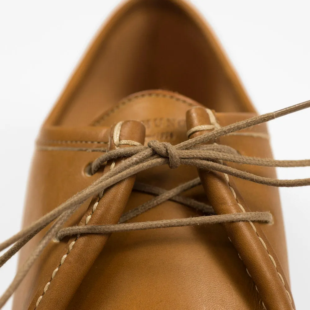 Thuya moccasin toe shoe in chestnut calf, rubber sole